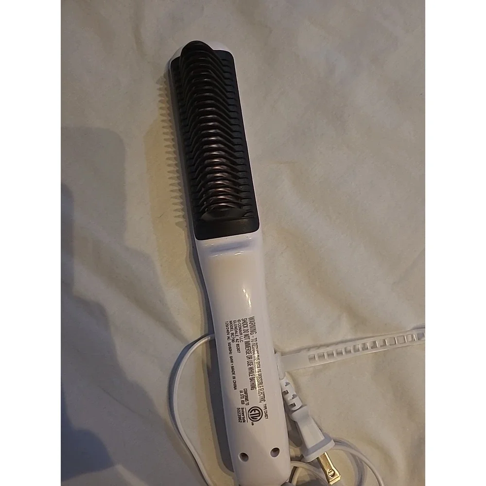 White Conair Double‎ Ceramic Heated Hair Straightening Brush